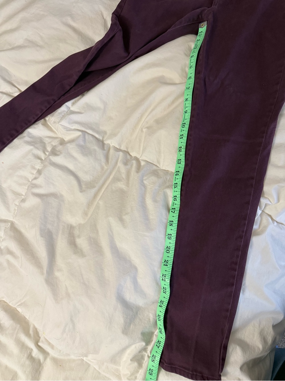 Old Navy Rockstar Midrise Deep Plum Skinny Jeans - Size 8 - Picture 7 of 7